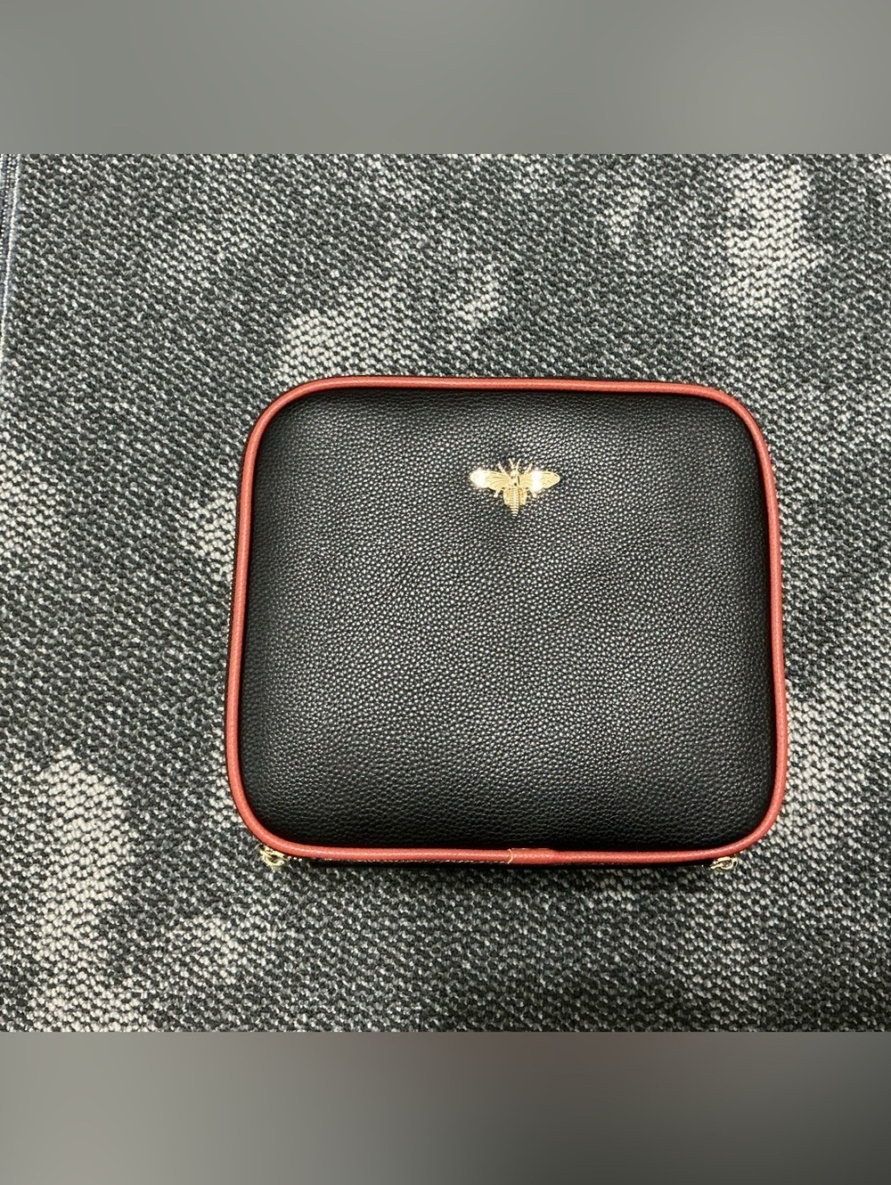 Black Travel Cosmetic a bag with Light Up LED Mirror